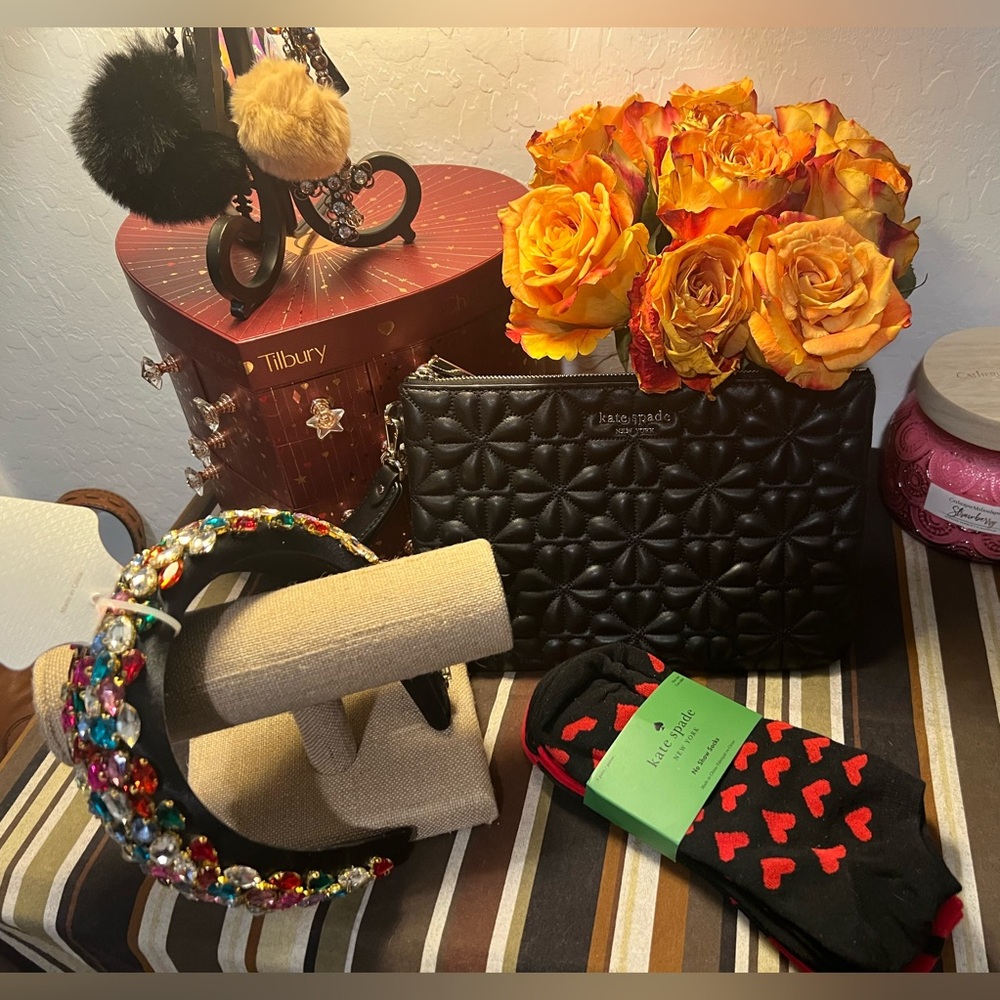 Kate Spade Black Quilted Lacy Heart Clutch Bundle